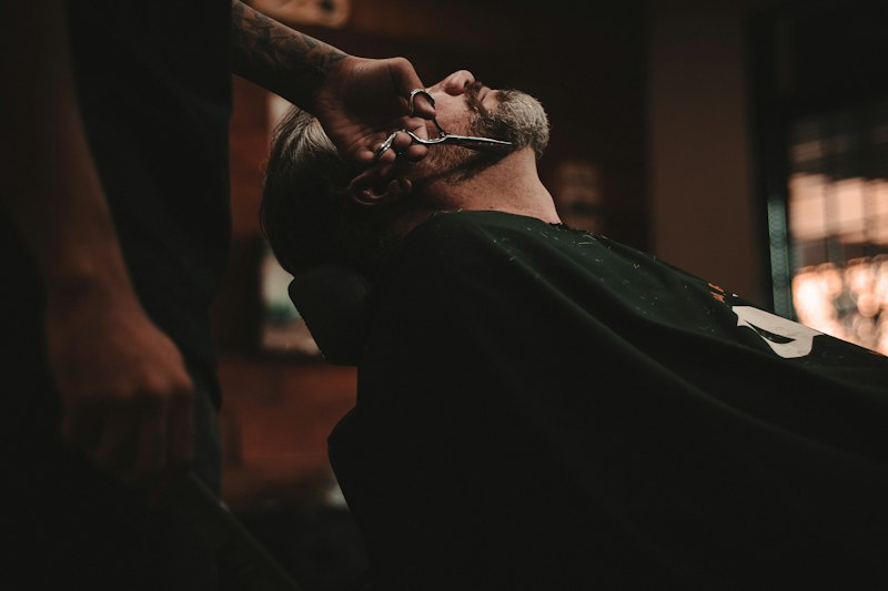 Heren knippen, fade en baardstyling